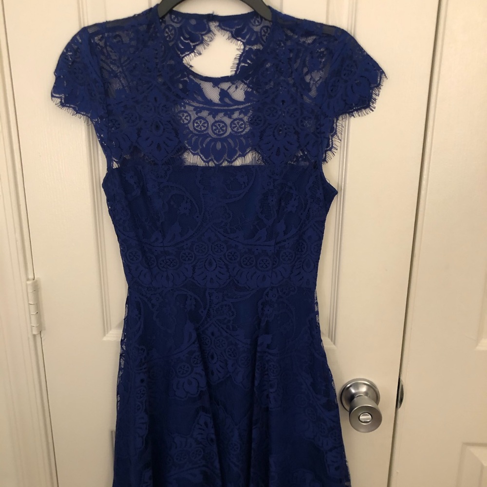 Gorgeous BB Dakota Dress perfect for the holidays!